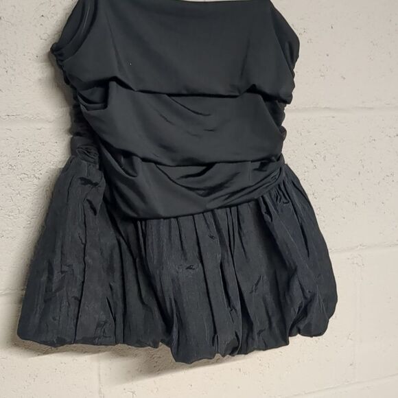 Future Collective Slim Fit Ruched Bubble Tank Top Size Small NWOT, Feminine Chic - Picture 5 of 7